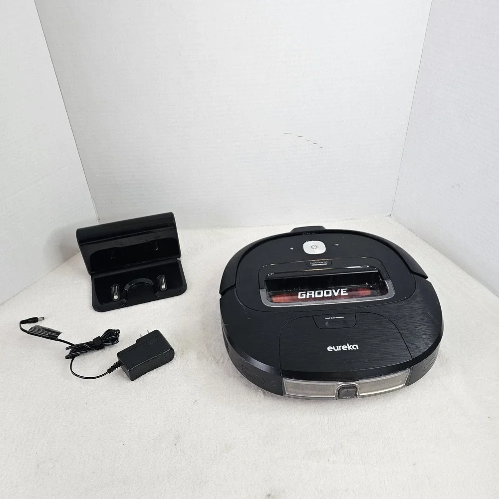 Eureka Groove Robot Vacuum, Model NER309 W/Self Docking/Charging, Tested